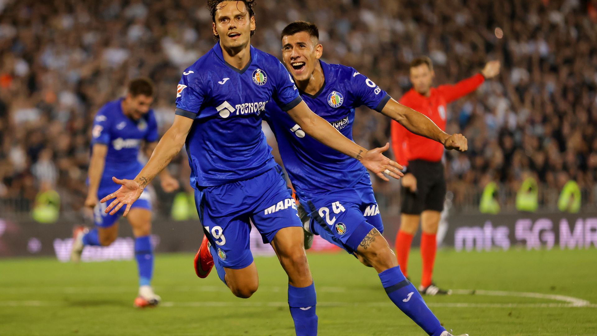 Enes Ünal celebra su gol en el Partizan-Getafe Enes Ünal celebra su gol en el Partizan-Getafe