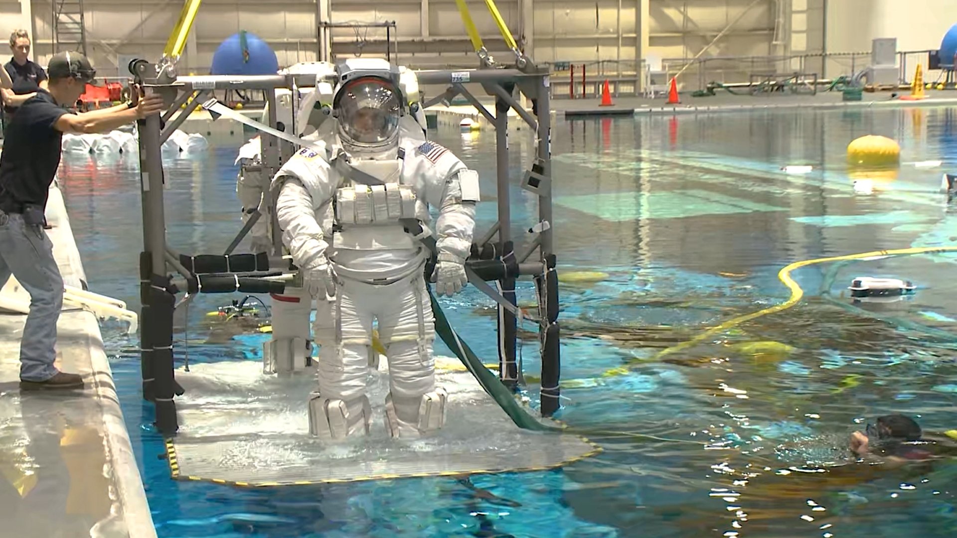 Frank Rubio prepara ya la misión Artemis III junto al resto de astronautas