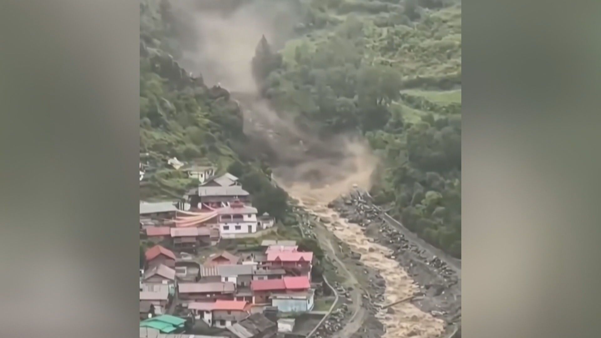 La riada de Nepal sorprendió a poblaciones enteras que no tuvieron tiempo de ponerse a salvo