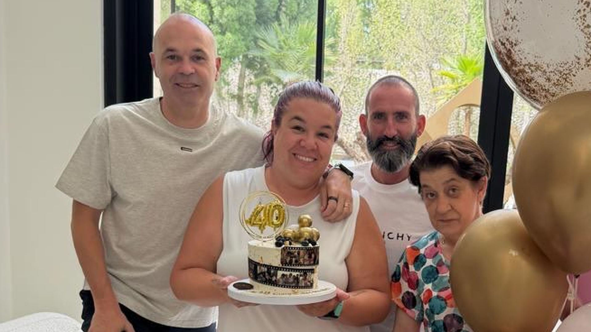Andrés Iniesta y su hermana Maribel Andrés Iniesta y su hermana Maribel