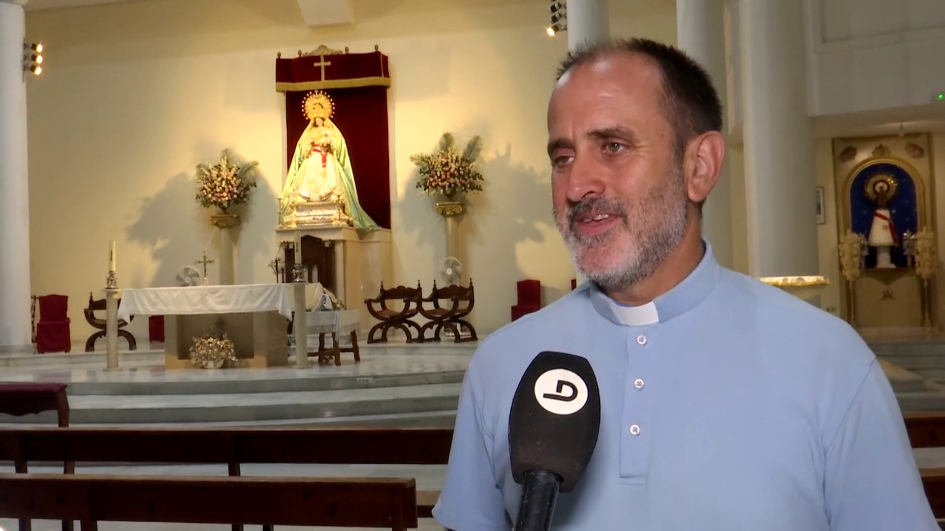 Francisco Javier Nadal, el párroco sevillista de Montequinto
