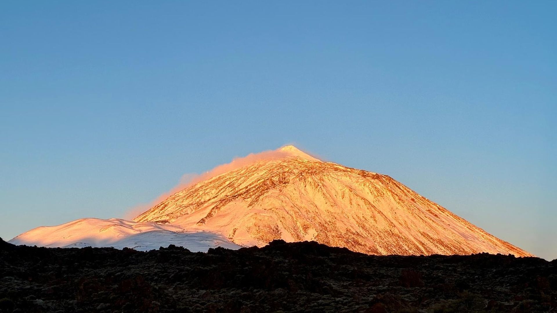 Localizan zona de gran acumulación de magma bajo Tenerife: coincide con sismicidad anómala Localizan zona de gran acumulación de magma bajo Tenerife: coincide con sismicidad anómala