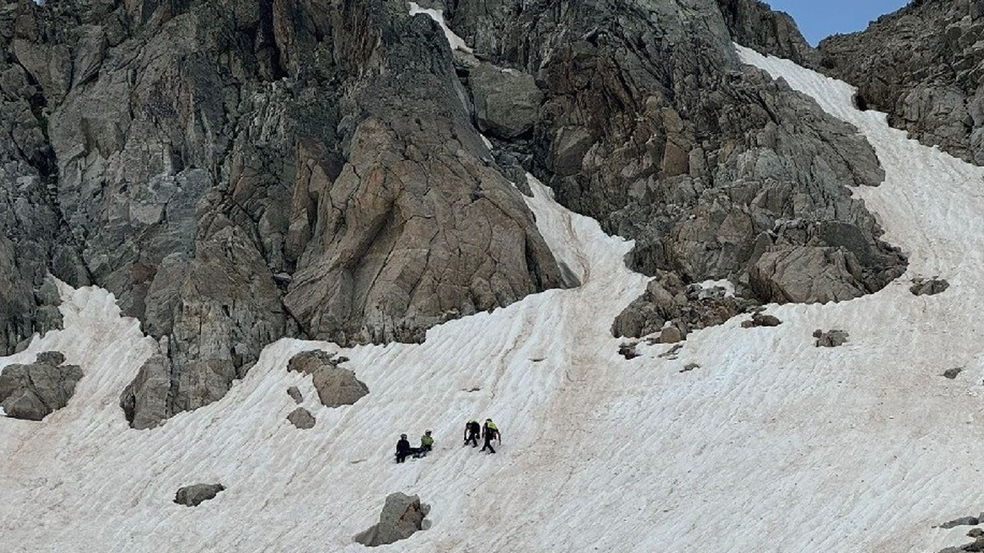 Muere un excursionista de 26 años al caer por una pendiente en la Vall de Boí, Lleida Muere un excursionista de 26 años al caer por una pendiente en la Vall de Boí, Lleida