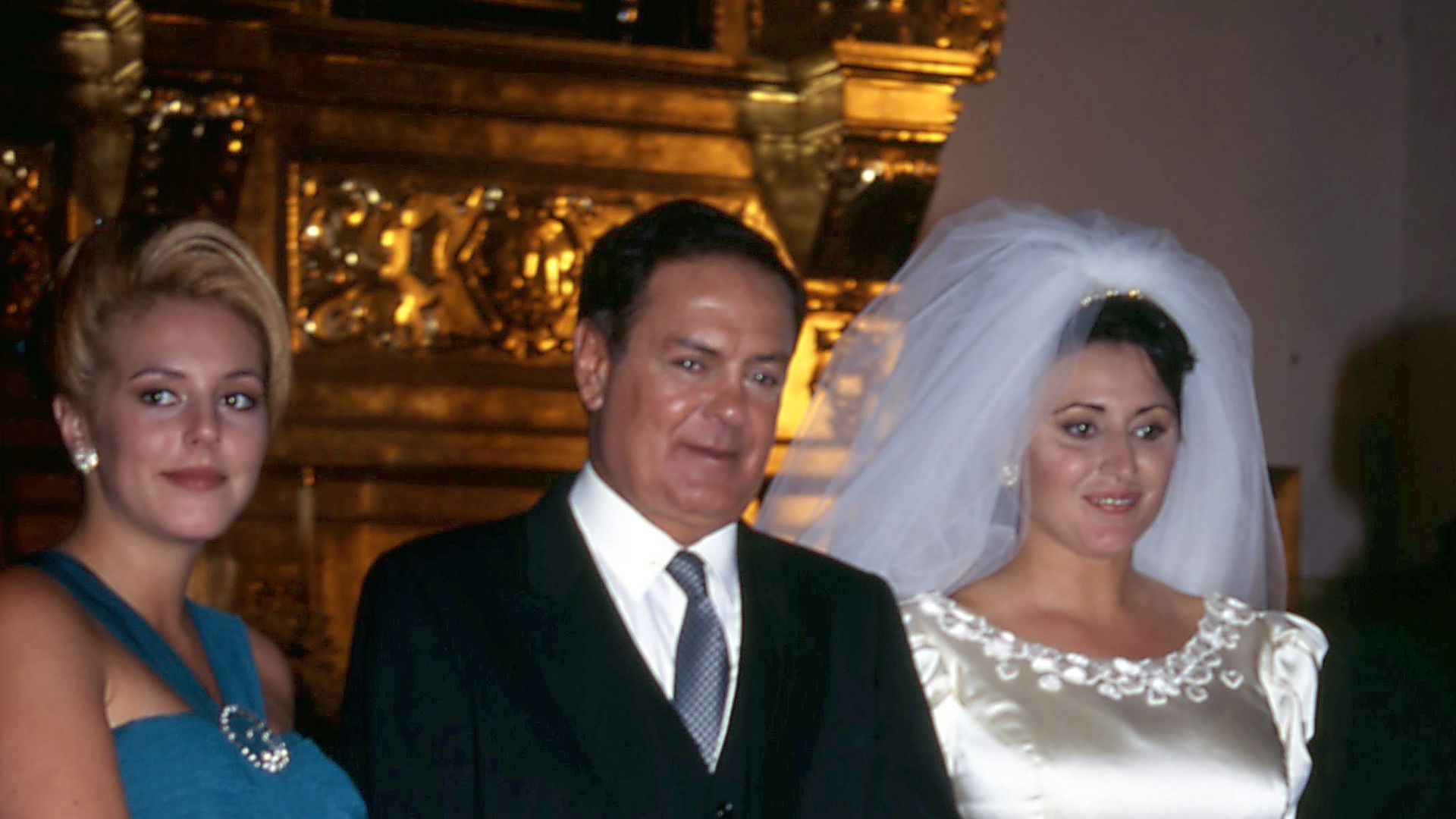Rocío Carrasco, Pedro Carrasco y Raquel Mosquera en la boda de 1996 Rocío Carrasco, Pedro Carrasco y Raquel Mosquera en la boda de 1996