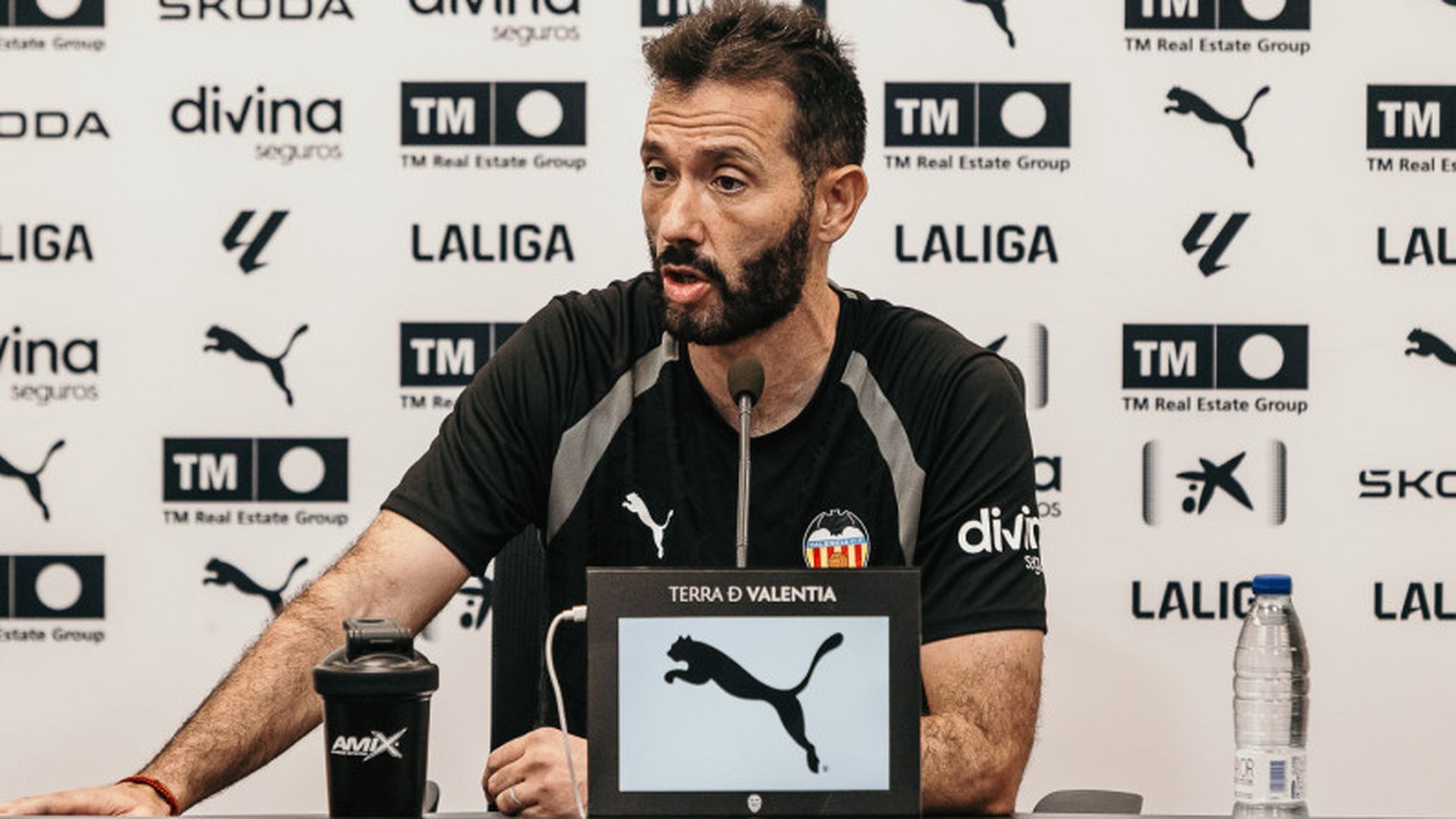 Corberán en sala de prensa Corberán en sala de prensa