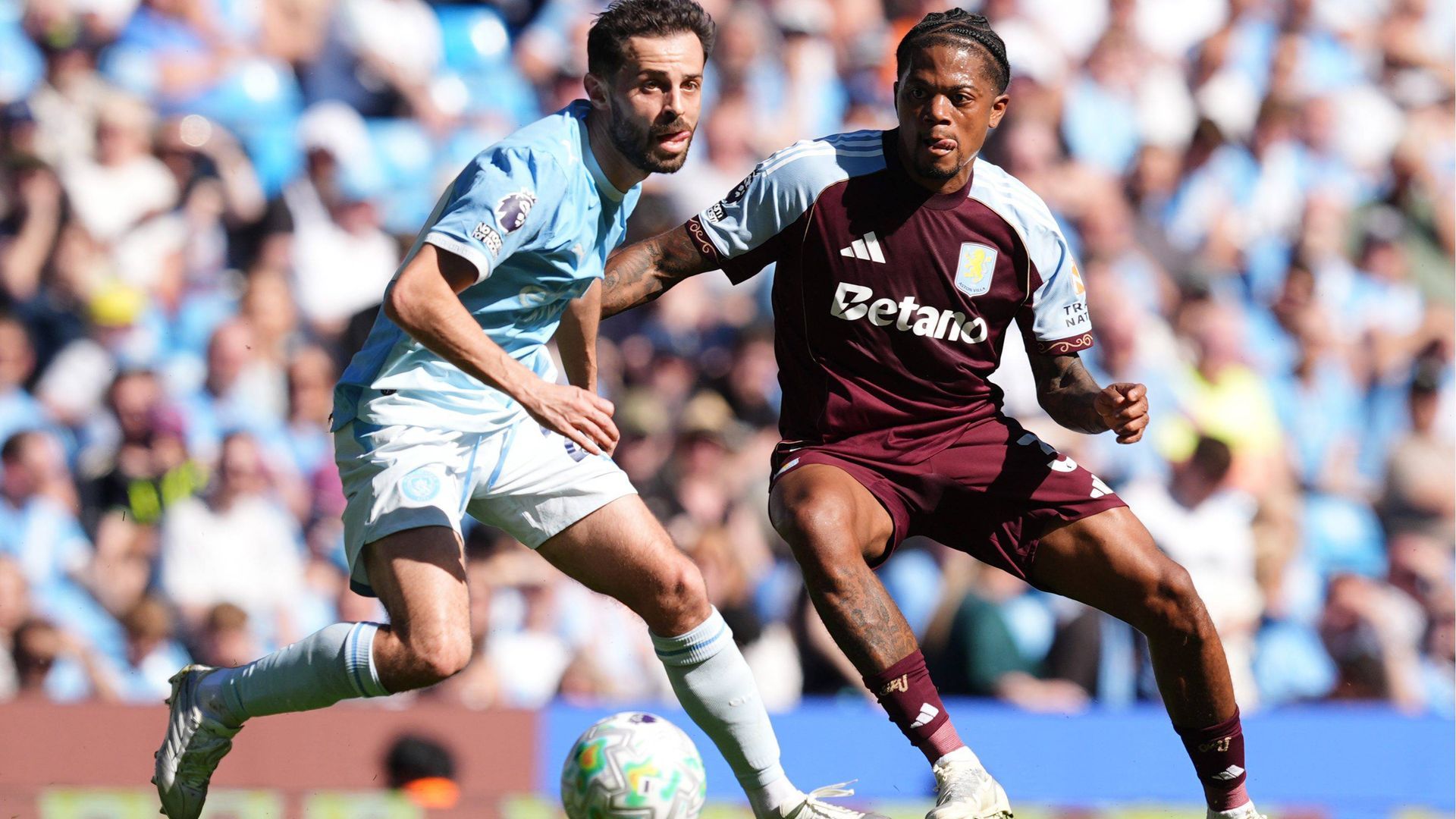 Leon Bailey, con el Aston Villa