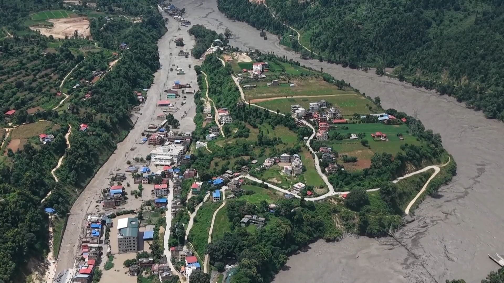 Nepal intenta abrir túneles en las centrales donde desaparecieron más de 930 trabajadores tras la avalancha glaciar Nepal intenta abrir túneles en las centrales donde desaparecieron más de 930 trabajadores tras la avalancha glaciar