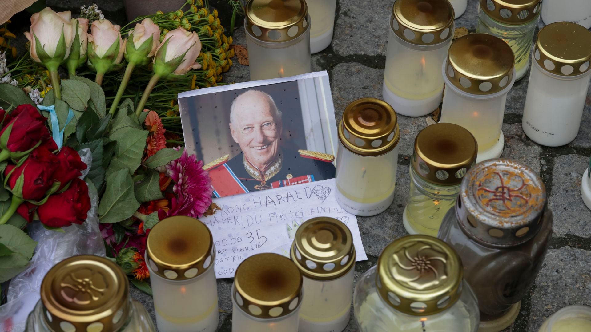 Noruega da su último adiós al rey Harald