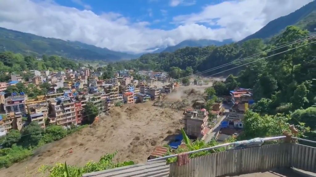 Siete minutos para destruirlo todo: la velocidad devastadora del alud en Nepal, que alcanzó los 180 kilómetros por hora