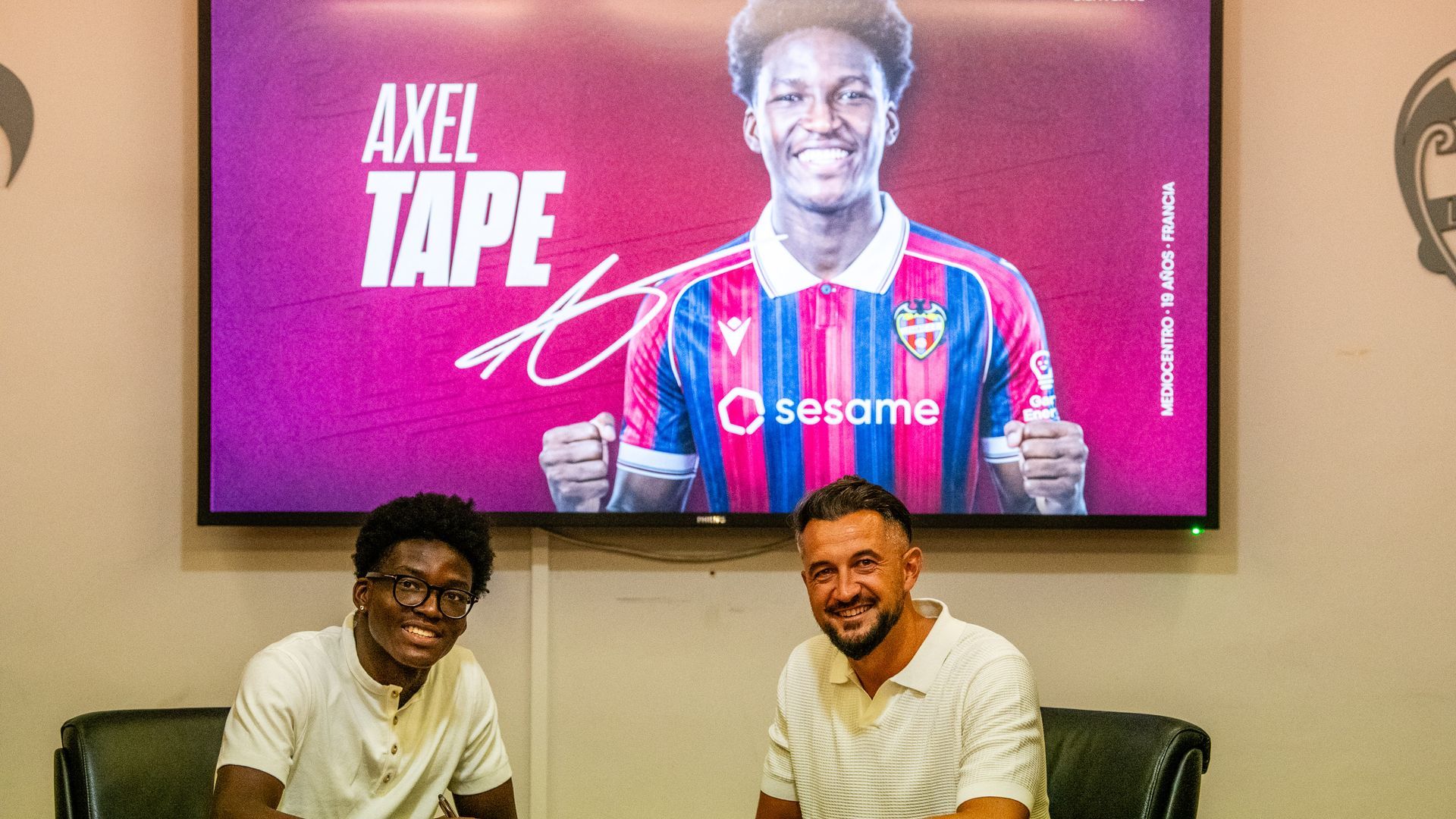 Axel Tape