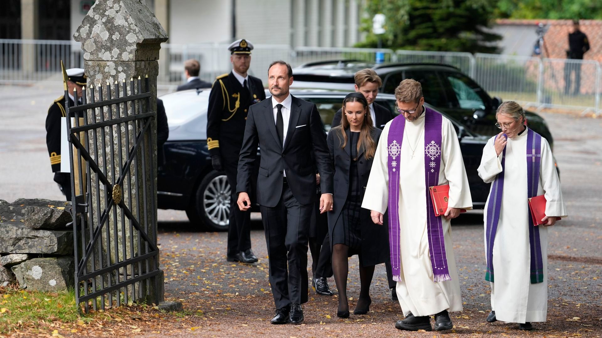 Noruega se despide del rey Harald V en una emotiva ceremonia junto a la familia real