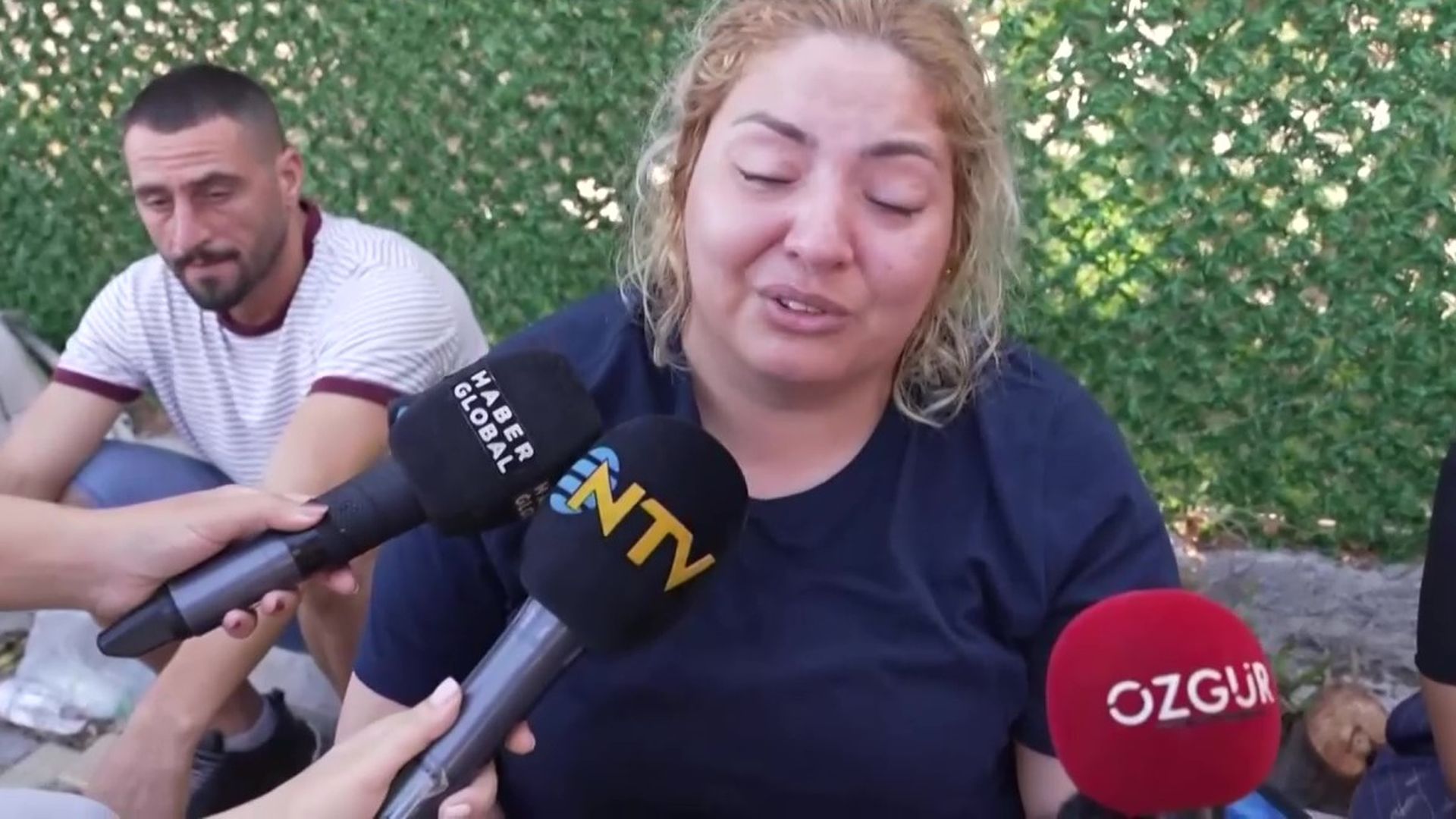 El duro testimonio de una madre que perdió a sus hijos en el ferry naufragado en Chipre: "La tenía de la mano y se me resbaló, mi hija sigue en el mar"