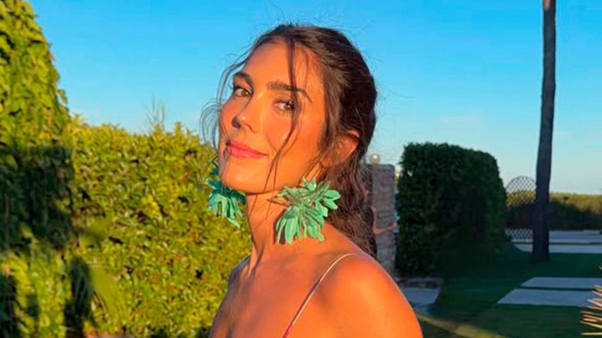El espectacular vestido de invitada de Anna Ferrer Padilla