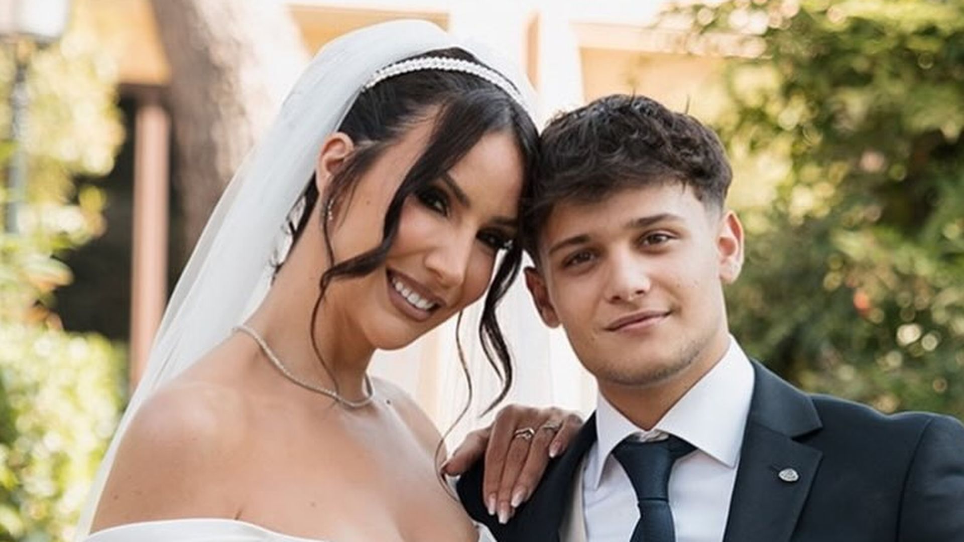 Emilio, hijo de Fani Carbajo, le manda 20.000€ Emilio, hijo de Fani Carbajo, le manda 20.000€