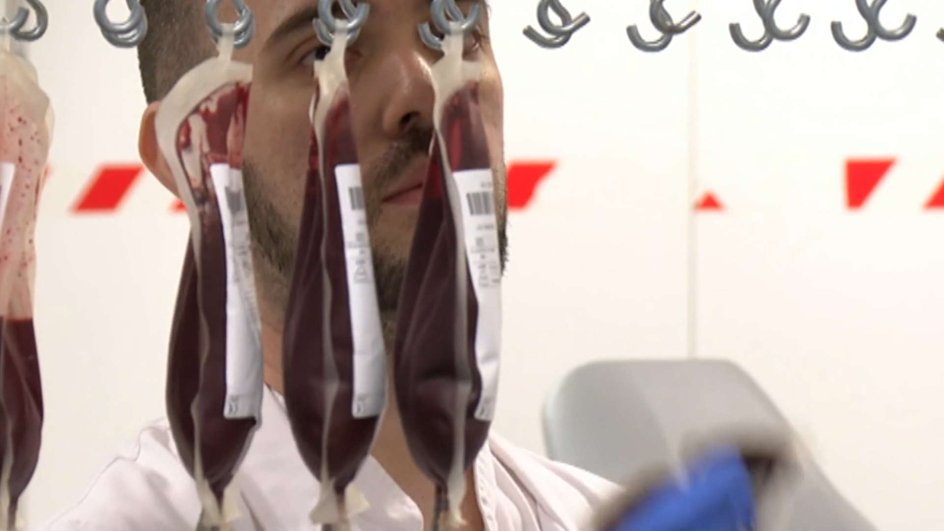 La eterna juventud de la sangre podría estar cada vez más cerca: así funciona el tratamiento que ya tiene lista de espera de famosos