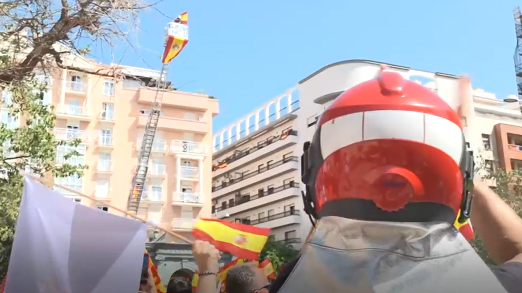Los servicios esenciales de Ceuta, al límite un mes después: "El personal sanitario está extenuado y pide auxilio"