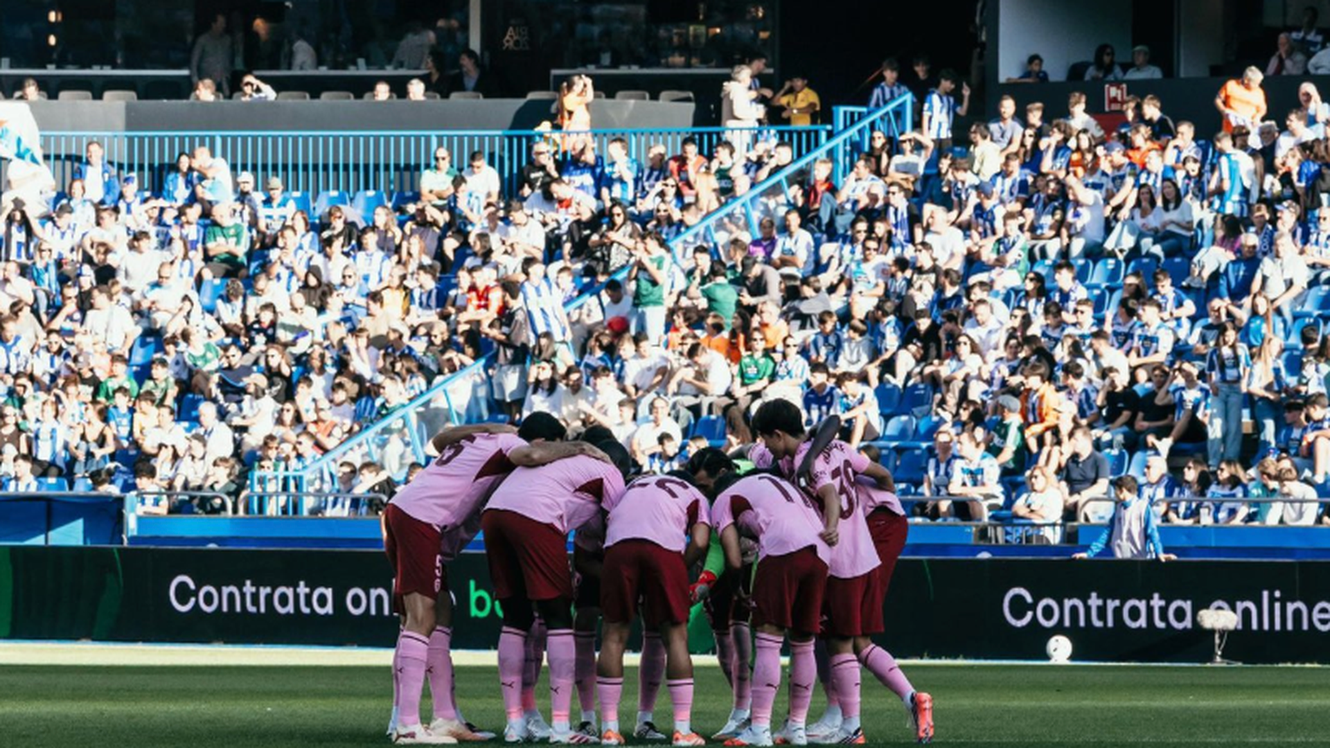 Piña del Valencia CF en Riazor antes del partido