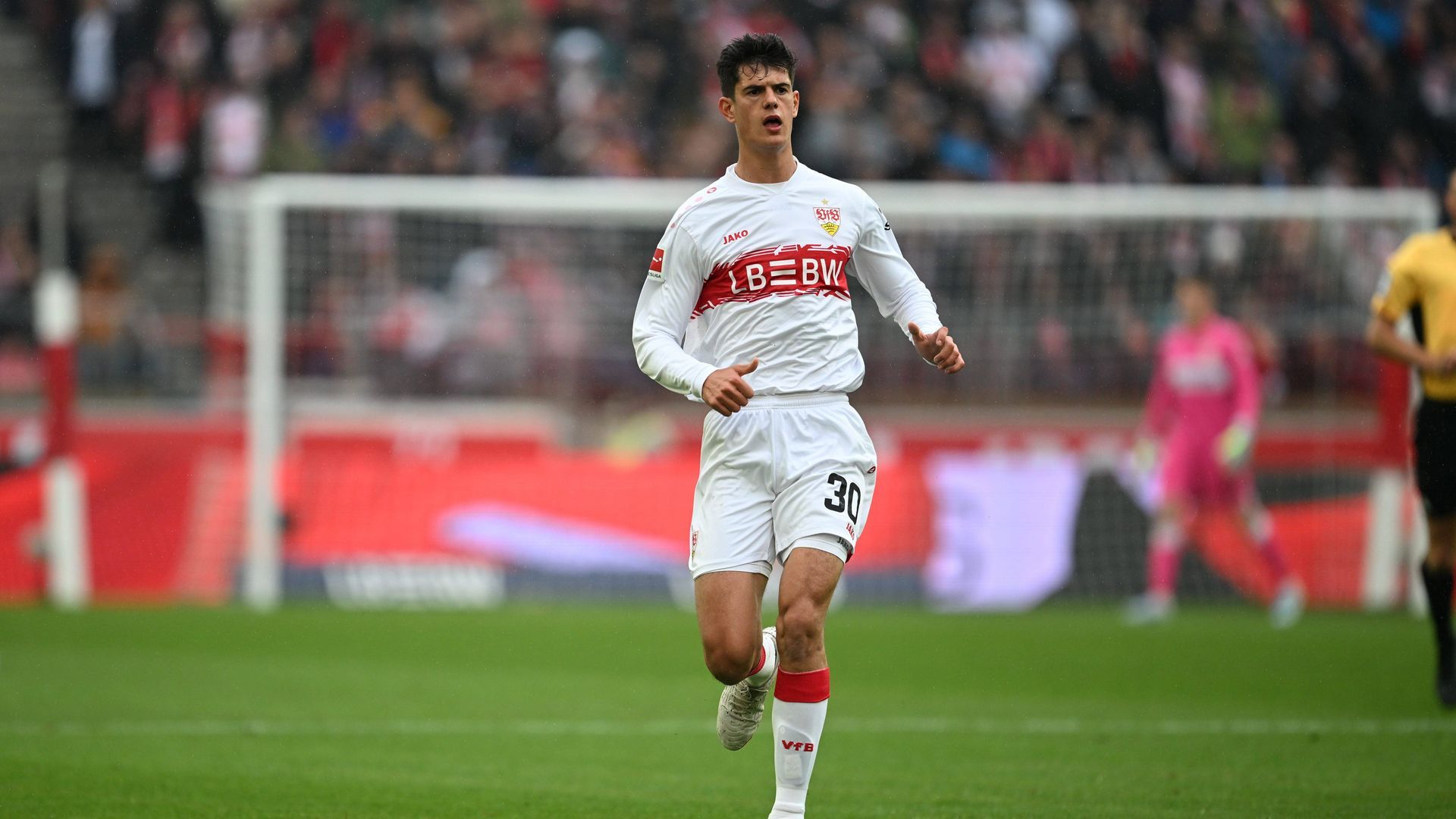 Chema Andrés, durante un partido con el Stuttgart. Chema Andrés, durante un partido con el Stuttgart.