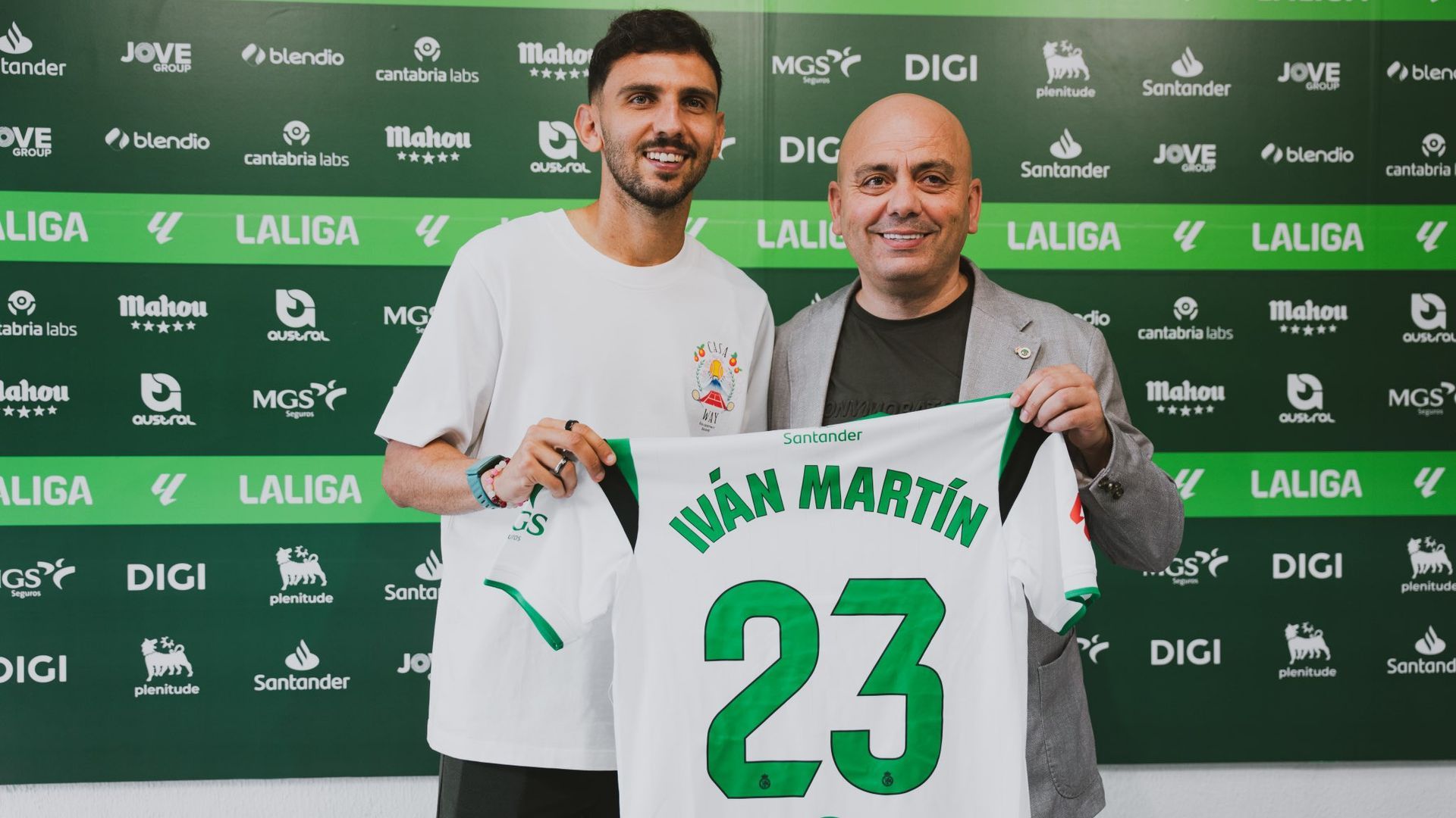 Chema Aragón en la presentación de Iván Martín Chema Aragón en la presentación de Iván Martín