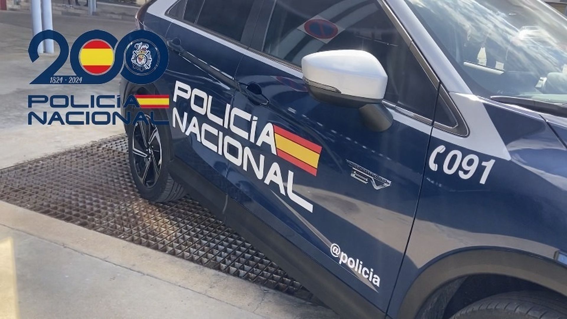 Detenidos en Sevilla los padres de tres niños de cinco, tres y un año a los que dejaron solos en una vivienda para irse a beber Detenidos en Sevilla los padres de tres niños de cinco, tres y un año a los que dejaron solos en una vivienda para irse a beber