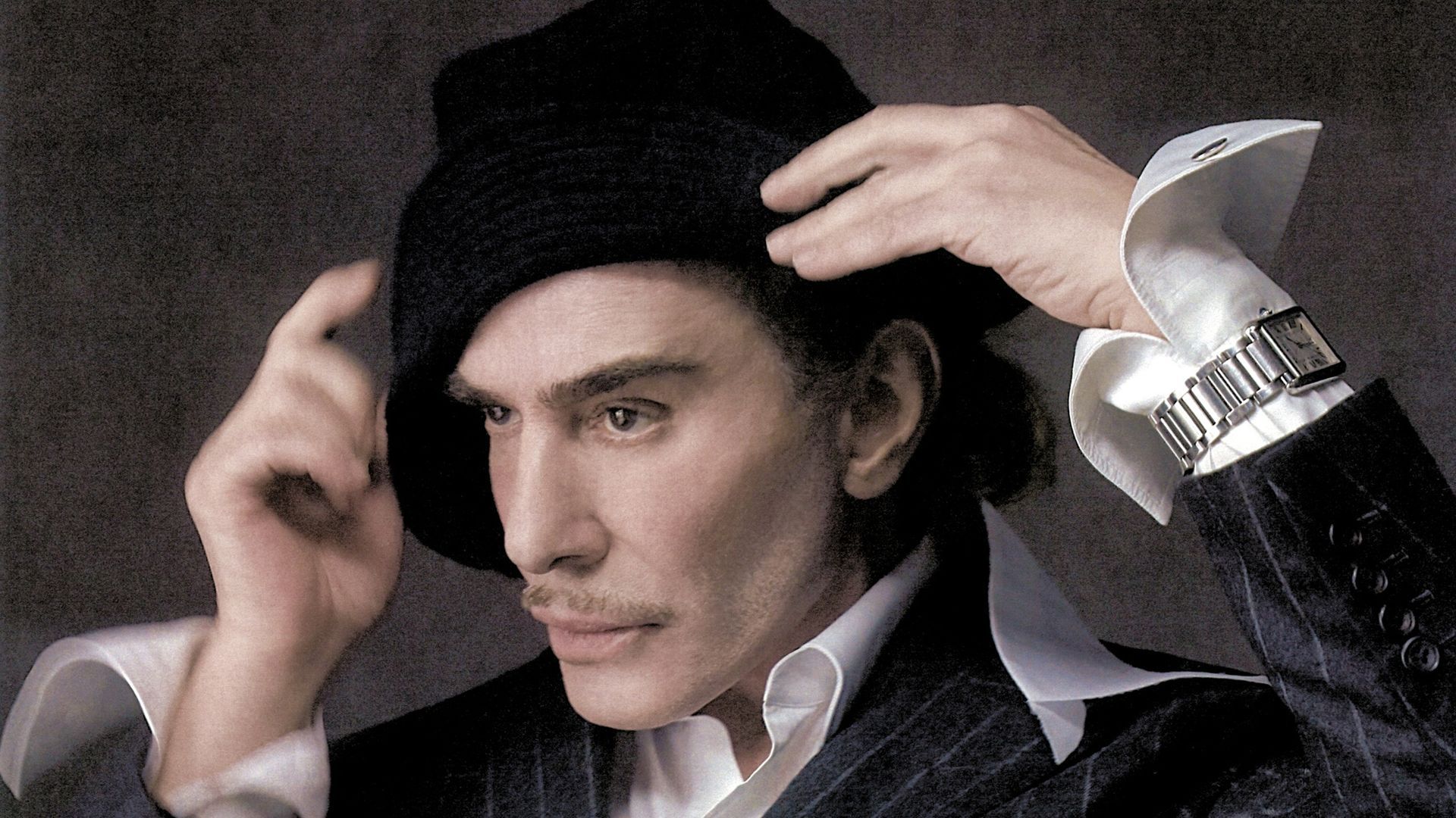 El diseñador John Galliano