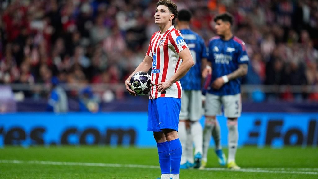El Arsenal no fichará a Julián Álvarez en las últimas horas de mercado tras varias negativas del jugador