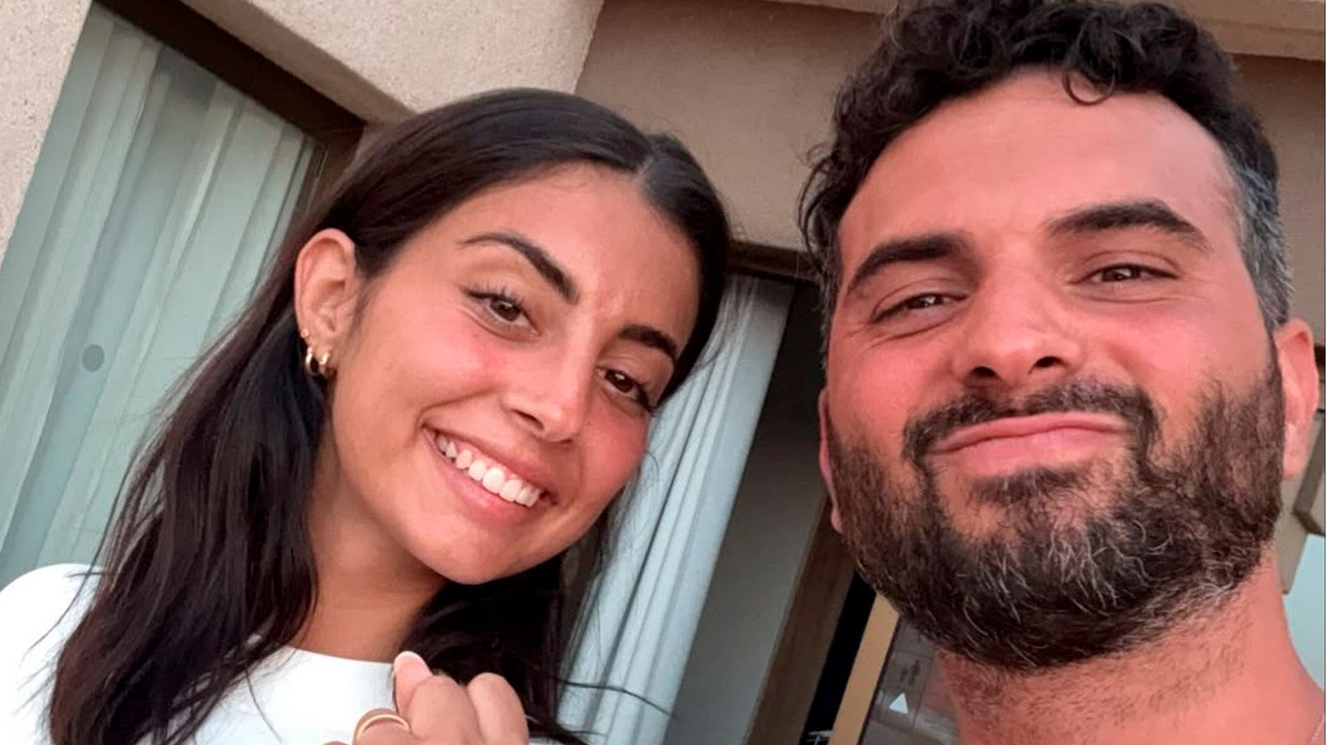 Marieta y Suso Álvarez se intercambian las tareas del hogar Marieta y Suso Álvarez se intercambian las tareas del hogar