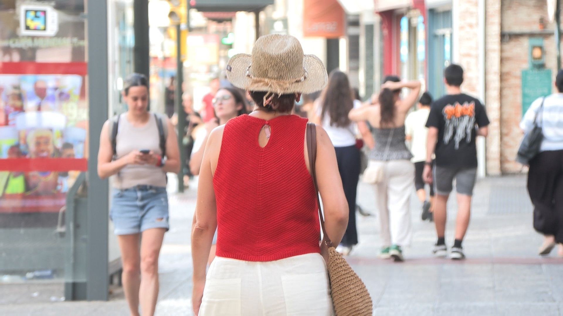 Protección Civil alerta de episodio de temperaturas muy altas a partir de mañana miércoles Protección Civil alerta de episodio de temperaturas muy altas a partir de mañana miércoles