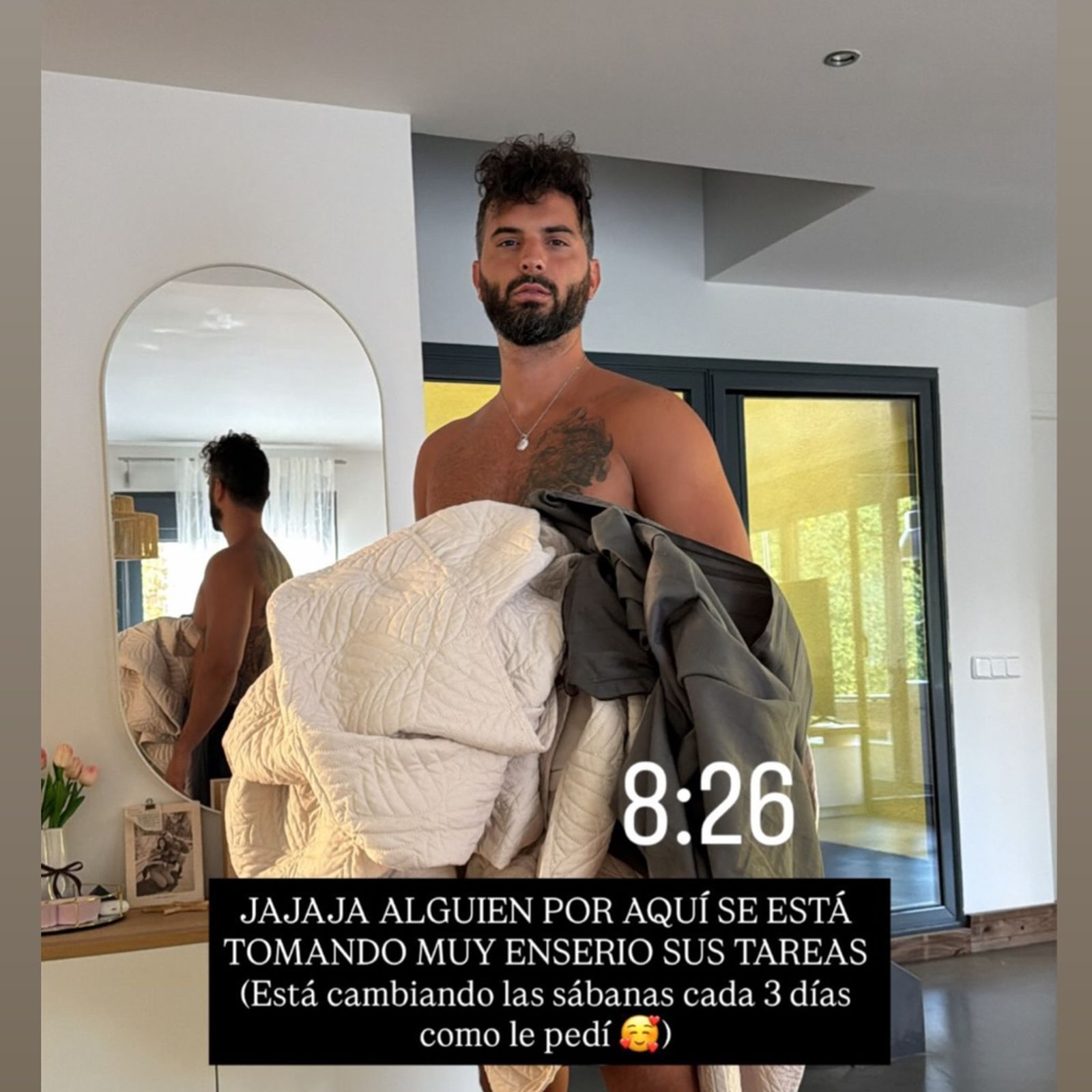 Suso encargándose de las tareas que le tocan
