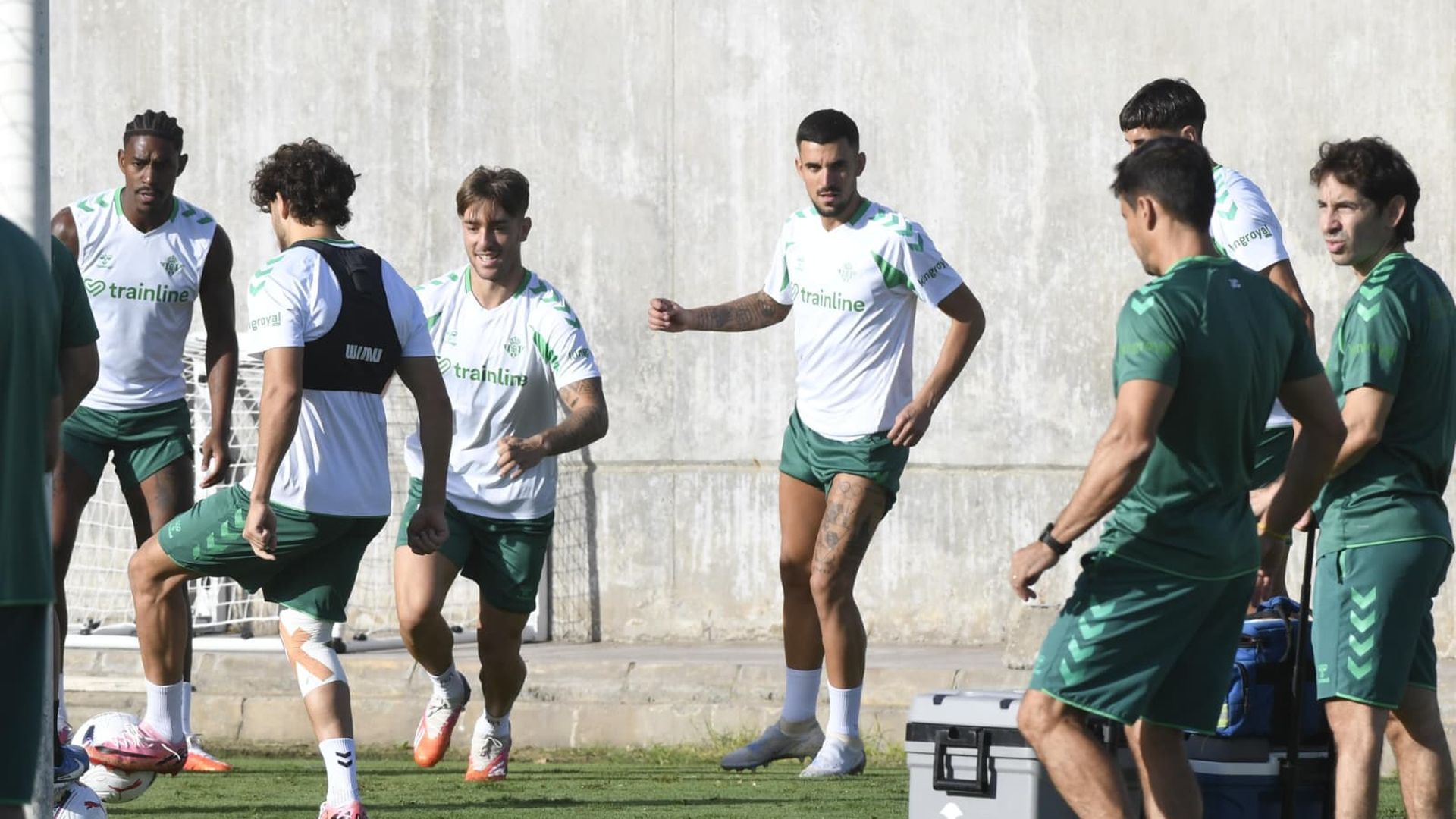 Dani Ceballos, en su primer entrenamiento con el Betis