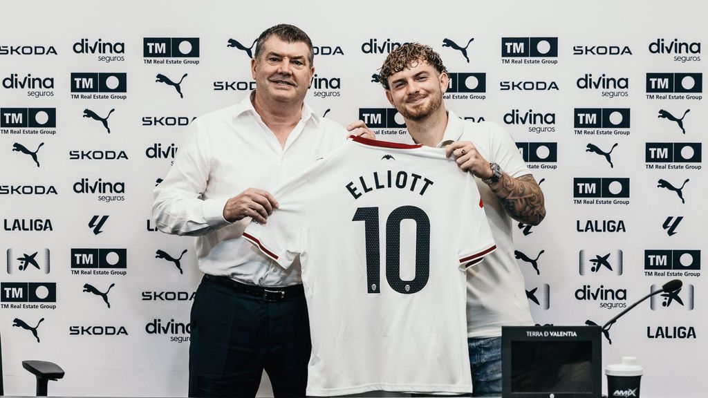 Harvey Elliot, presentado como jugador del Valencia CF