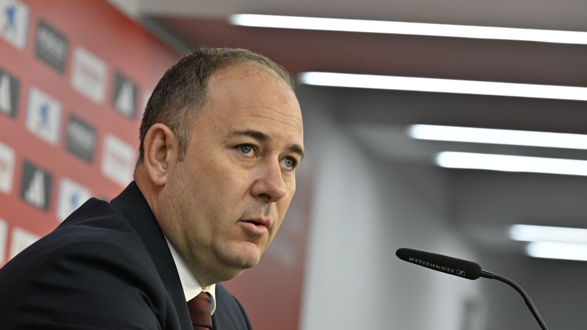 José Ignacio Navarro hace balance del mercado del Sevilla