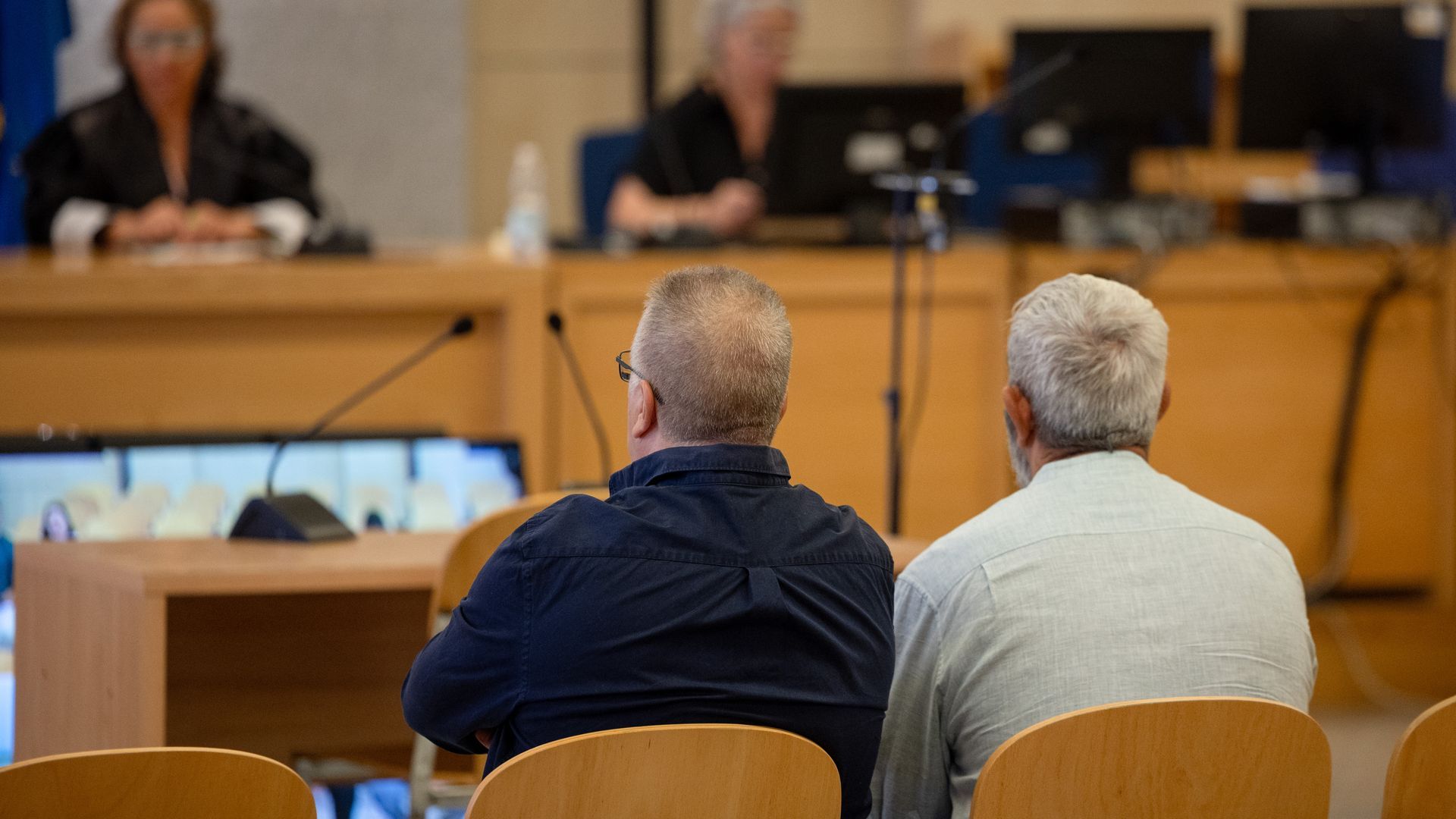 Juicio a dos agentes de la Policía tras acosar a una compañera