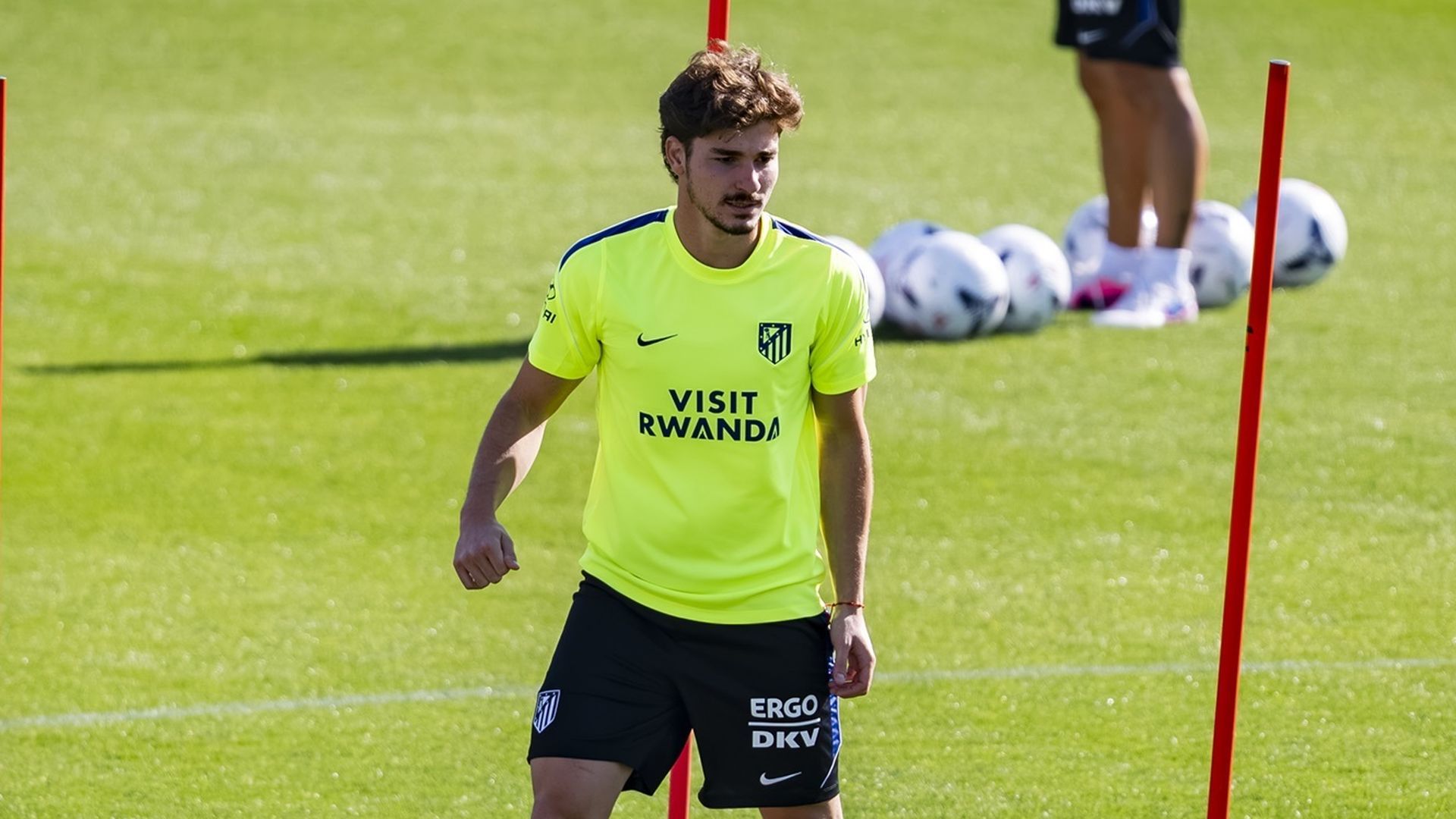Julián Álvarez durante un entrenamiento esta temporada