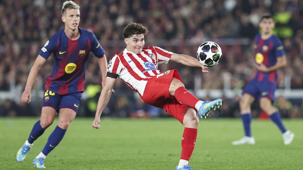 Julián Álvarez no se da por vencido y sigue queriendo jugar en el Barça: "El problema lo tiene el Atleti"