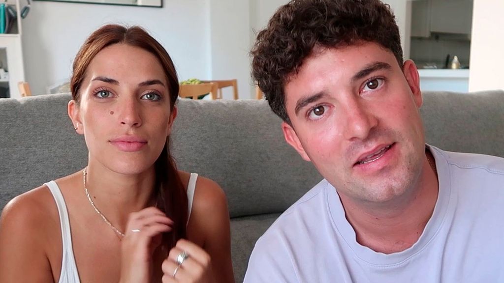 Laura enseña los regalos que le ha hecho Borja y terminan enfrentados Con vista a by Laura Ulldemolins Temporada 1 Top Vídeos 50