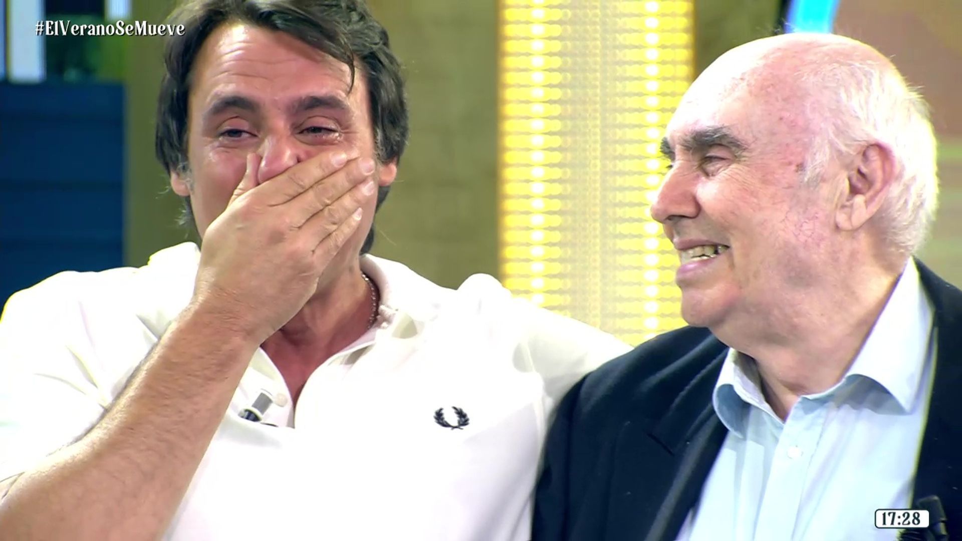 Ion Aramendi se emociona con una inesperada sorpresa en 'El verano se mueve': así ha sido el momentazo con su padre Ion Aramendi se emociona con una inesperada sorpresa en 'El verano se mueve': así ha sido el momentazo con su padre