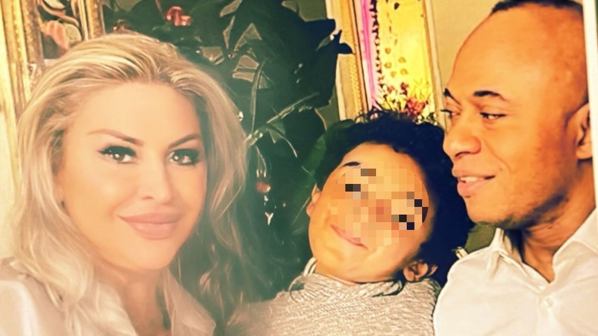 Raquel Mosquera junto a su hijo Romeo y su marido Isi Raquel Mosquera junto a su hijo Romeo y su marido Isi
