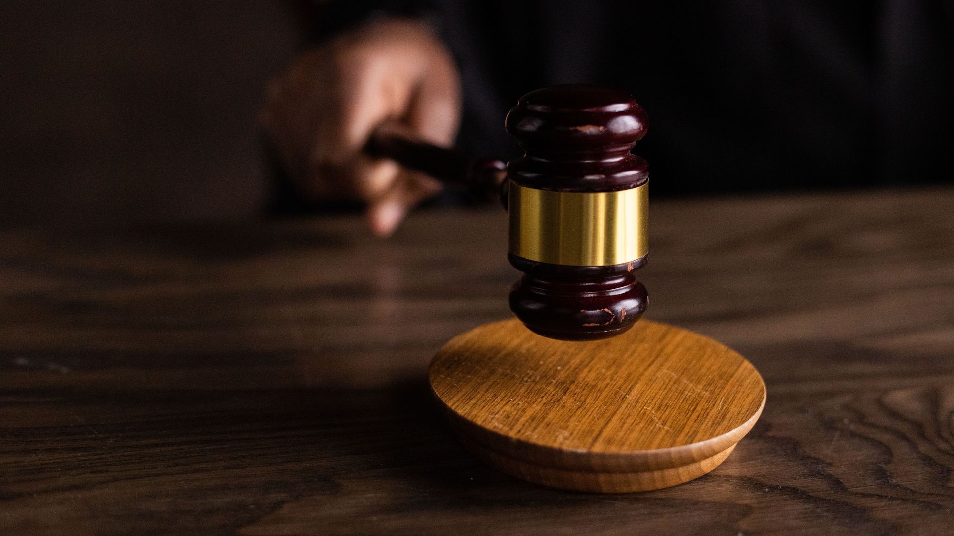 Un juez rechaza a un padre de Córdoba rebajar la pensión de alimentos a su hijo y suprimirla cuando cumpla 22 años: "La cuantía de 180 euros es modesta" Un juez rechaza a un padre de Córdoba rebajar la pensión de alimentos a su hijo y suprimirla cuando cumpla 22 años: "La cuantía de 180 euros es modesta"