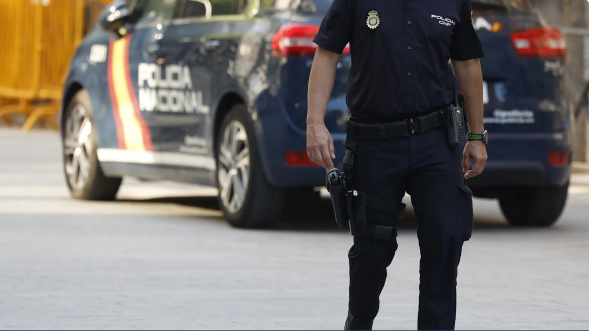 Detenida una joven de 25 años por intento de homicidio tras atropellar a su pareja en Elciego, Álava Detenida una joven de 25 años por intento de homicidio tras atropellar a su pareja en Elciego, Álava