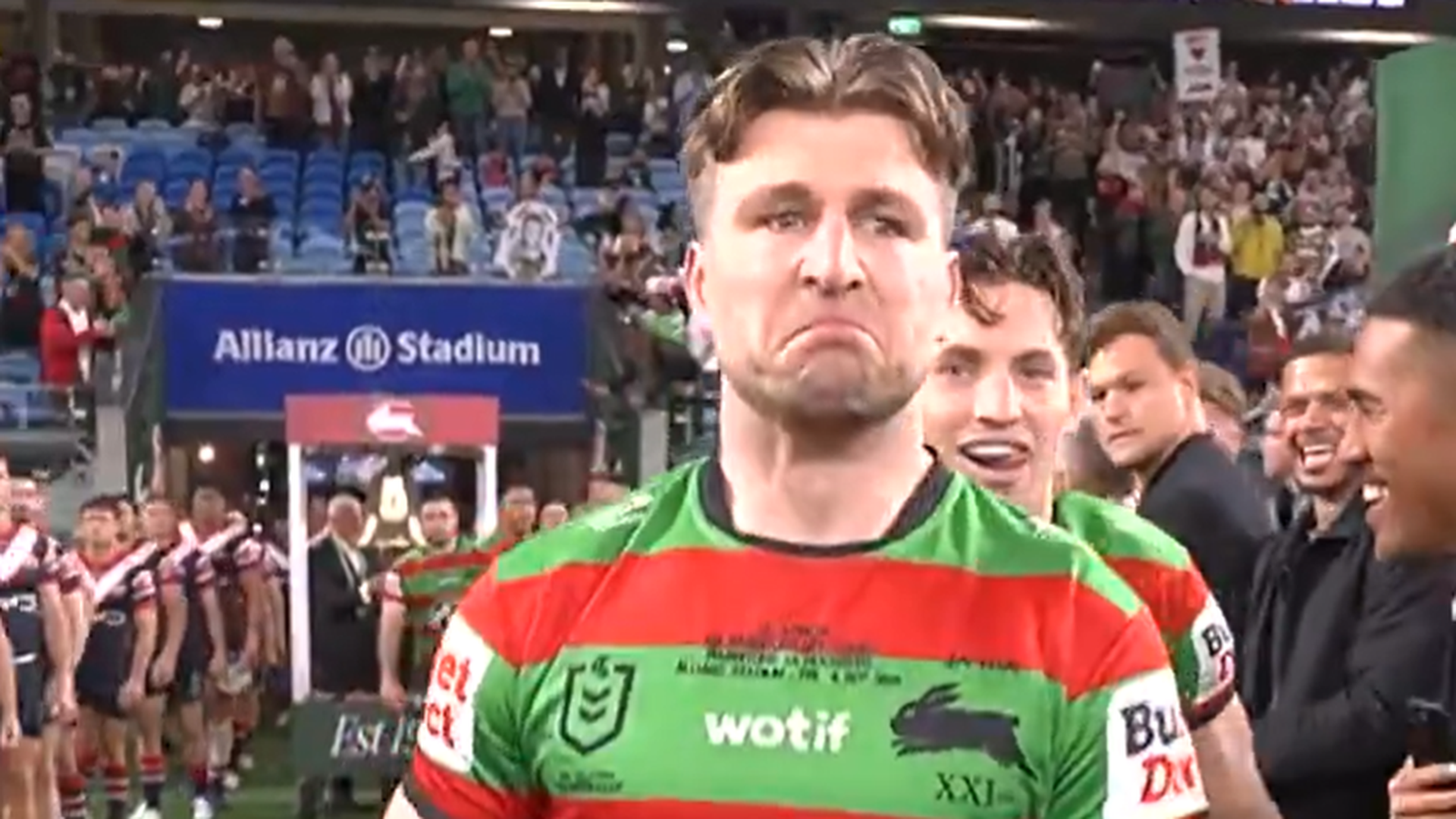 La emotiva despedida de Jai Arrow, el jugador de rugby diagnosticado con ELA a los 31 años, en su último partido: "Fue algo muy especial" La emotiva despedida de Jai Arrow, el jugador de rugby diagnosticado con ELA a los 31 años, en su último partido: "Fue algo muy especial"