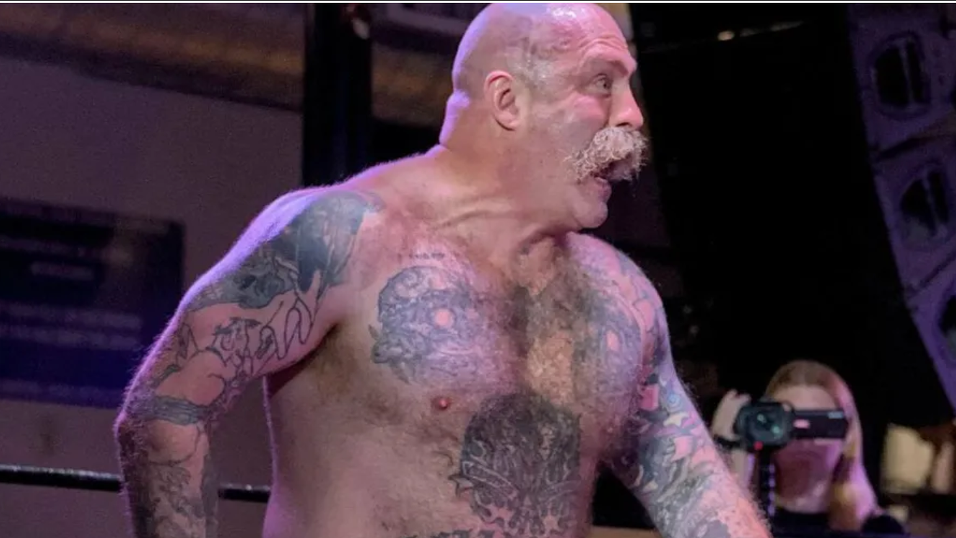 Muere el luchador Andy Williams, conocido como ‘The Butcher’, tras sufrir un colapso después de una pelea Muere el luchador Andy Williams, conocido como ‘The Butcher’, tras sufrir un colapso después de una pelea