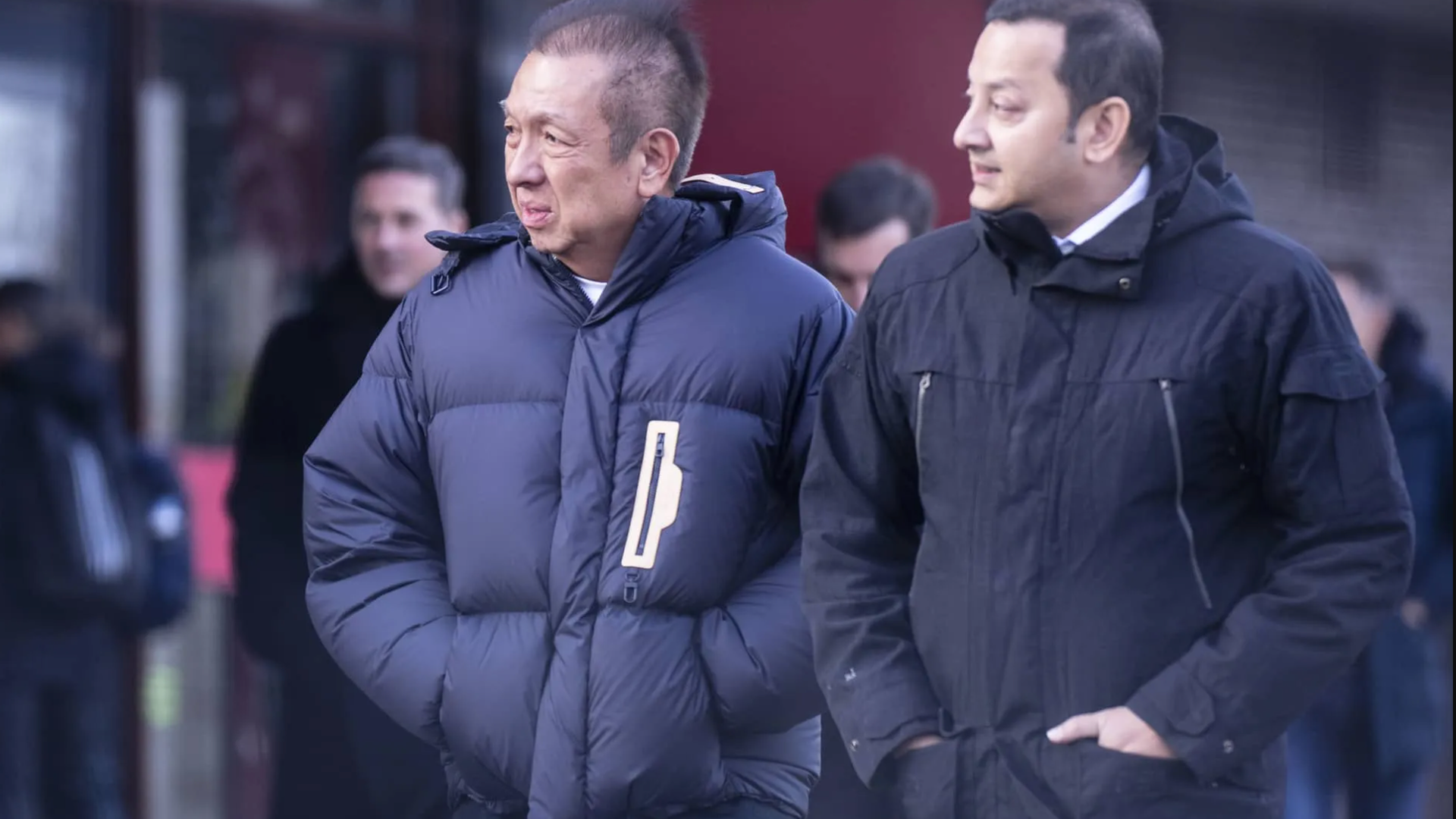 Peter Lim y Anil Murthy en Amsterdam, antepenúltimo partido europeo del Valencia CF en diciembre de 2019
