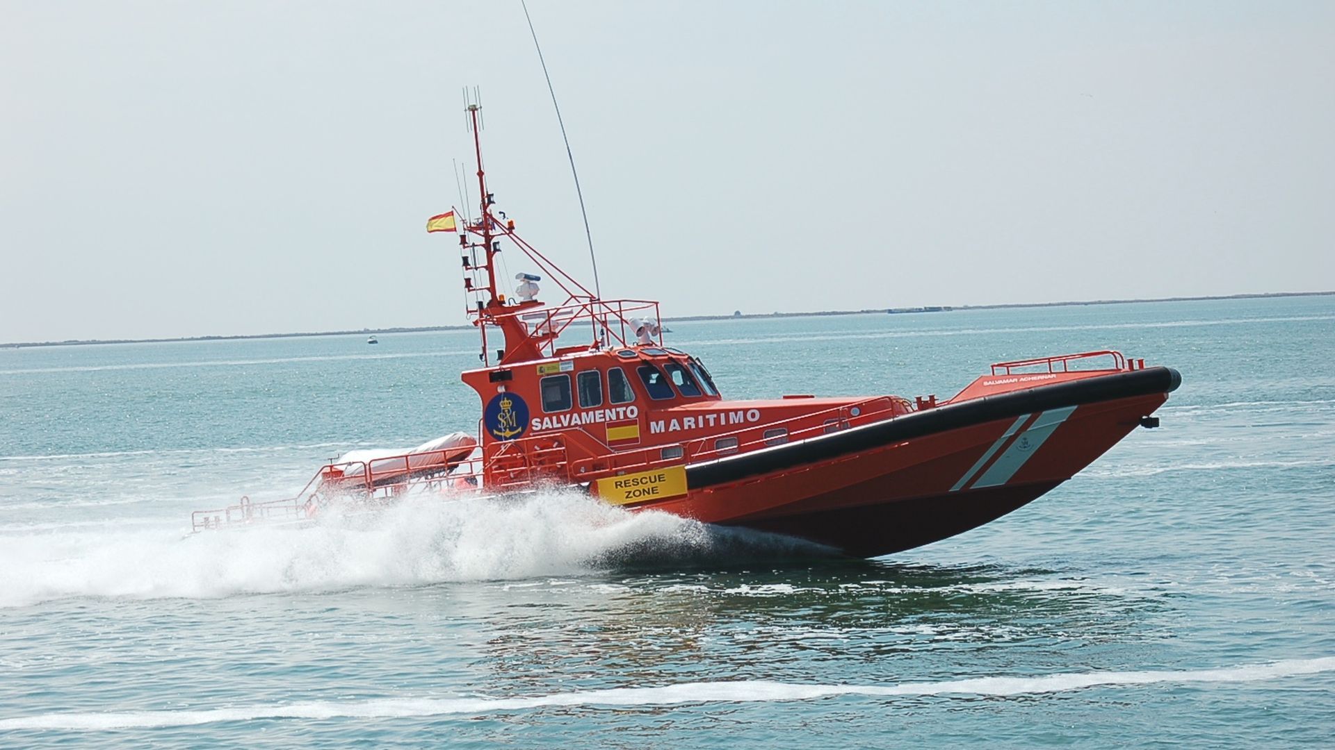Salvamar Achernar navegando por la costa catalana Salvamar Achernar navegando por la costa catalana