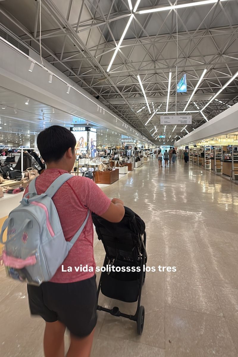 Así ha sido la despedida de Isa Pantoja y sus hijos a Asraf Beno