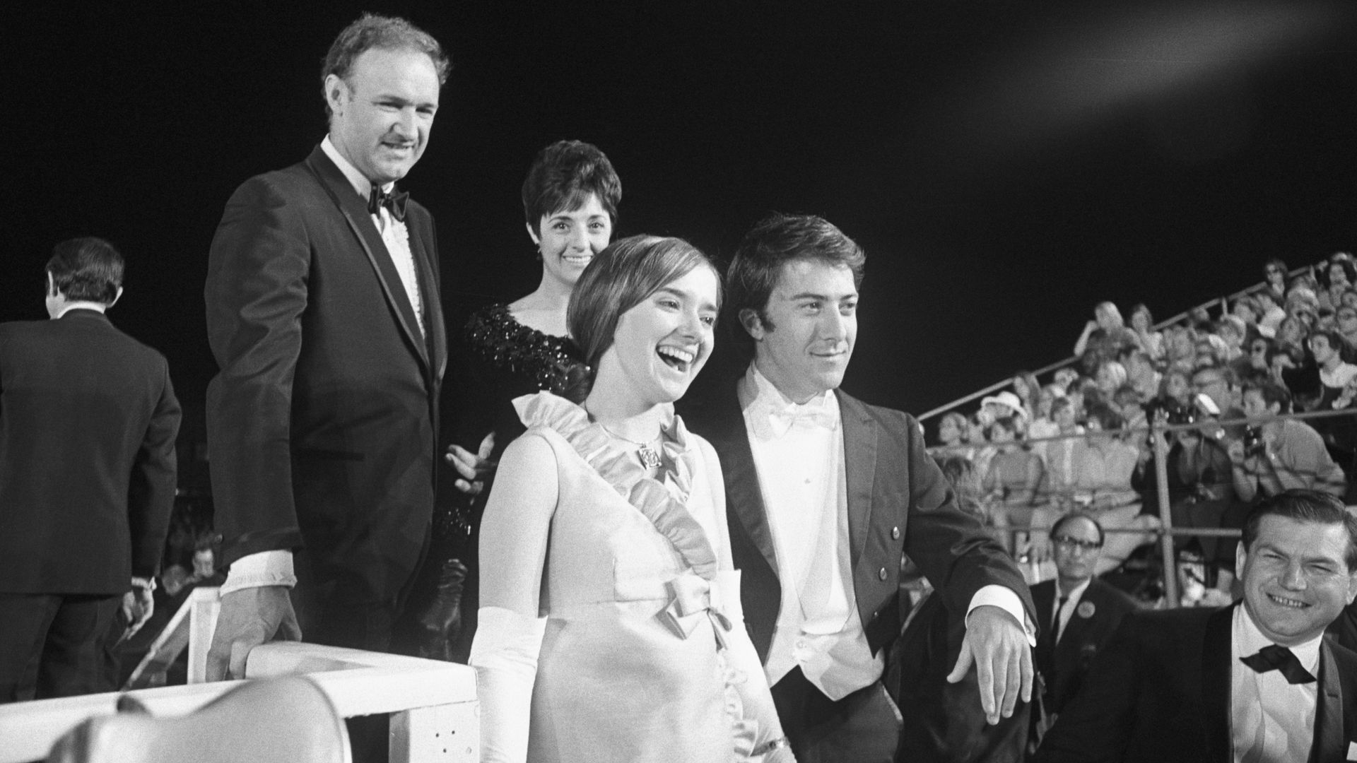 Gene Hackham y Dustin Hoffman en la gala de los Oscar de 1968