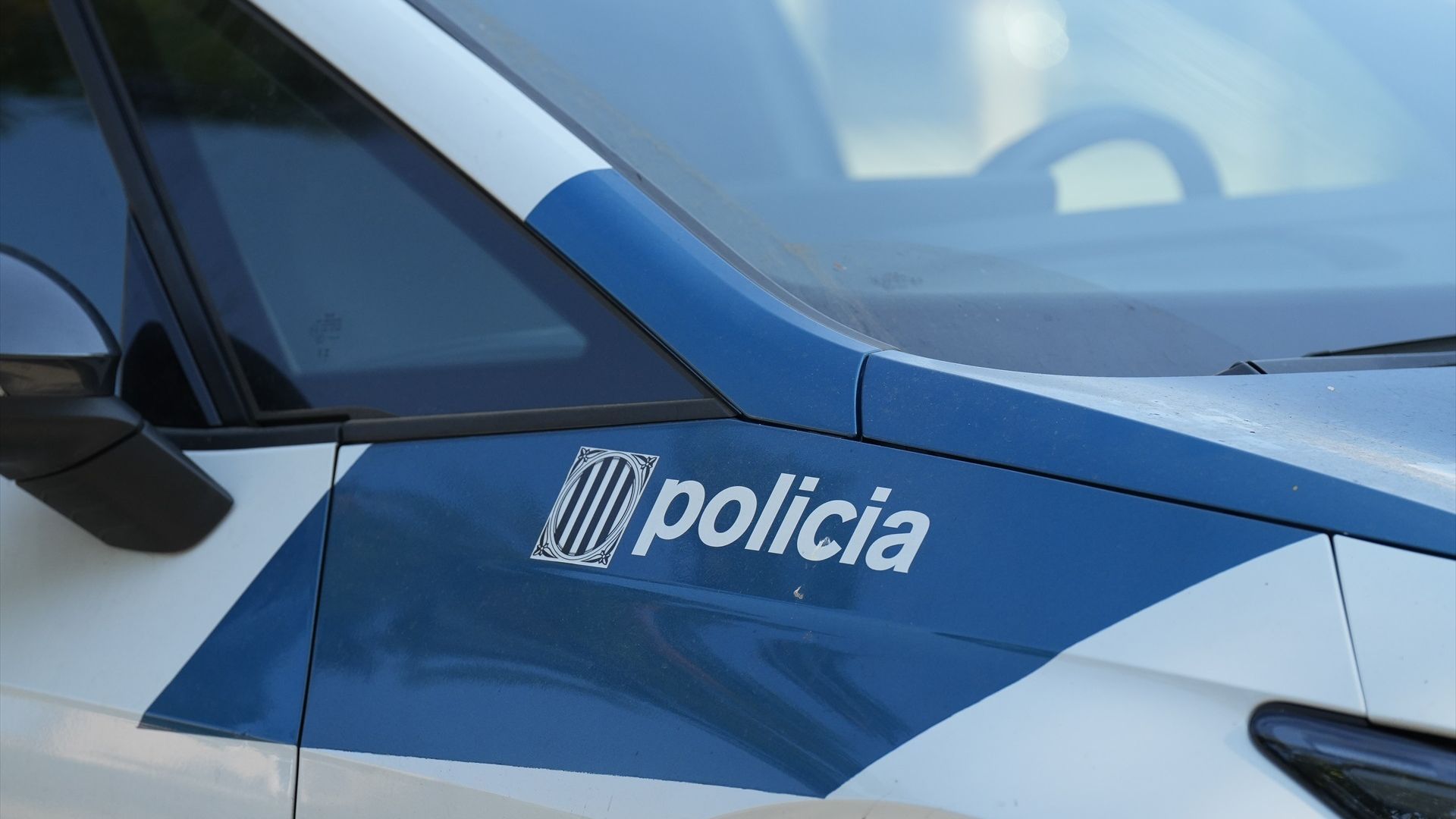 Los Mossos persiguen a un coche por un supuesto secuestro en Cervera, Lleida, y descubren que es una despedida de soltero Los Mossos persiguen a un coche por un supuesto secuestro en Cervera, Lleida, y descubren que es una despedida de soltero