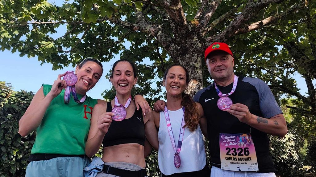 Nueve trabajadores del Oncológico de A Coruña participaron en la maratón Médoc, en Francia