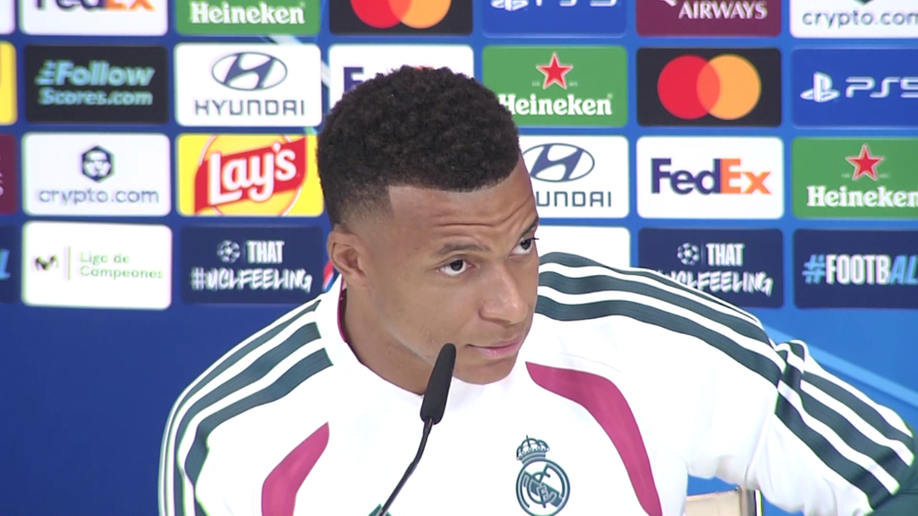 Mbappé se pica cuando le preguntan si debe mejorar en el apartado defensivo: "¿Solo Vinicius y yo?"