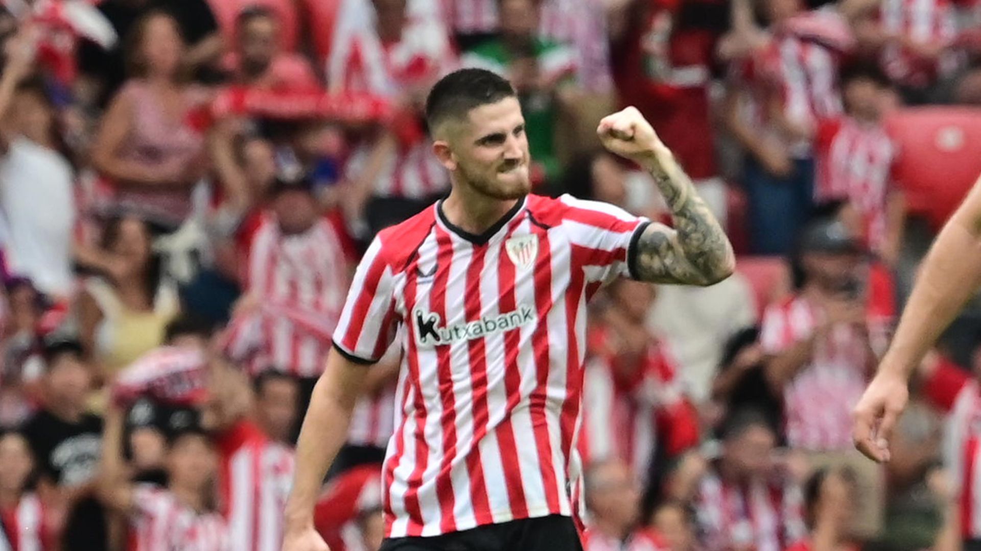 Oihan Sancet celebra su gol al Atlético de Madrid.